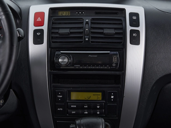 Hyundai Tucson, I фото №11