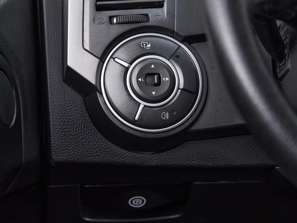 SsangYong Kyron, I Рестайлинг фото №11