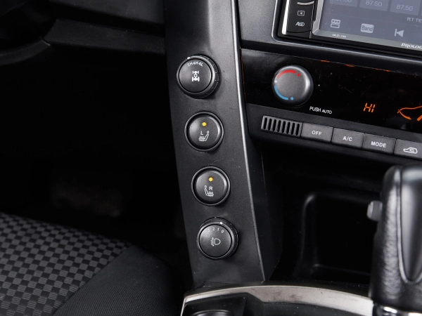 SsangYong Kyron, I Рестайлинг фото №14