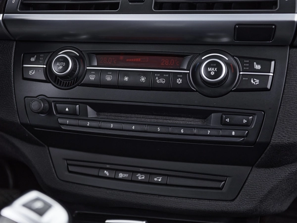 BMW X5, II (E70) Рестайлинг фото №16