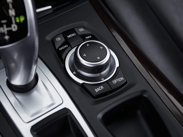 BMW X5, II (E70) Рестайлинг фото №17