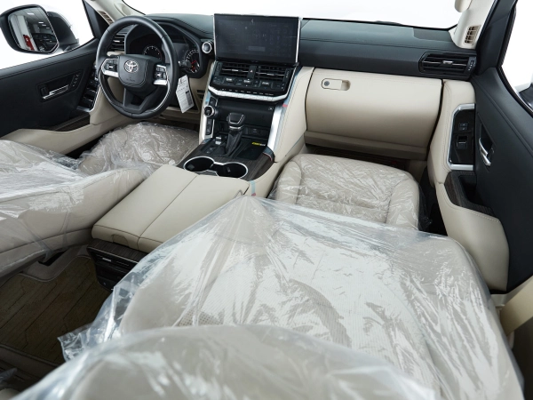Toyota Land Cruiser, 300 Series фото №11