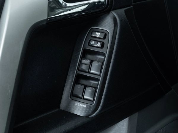Toyota Land Cruiser Prado, 150 Series фото №12