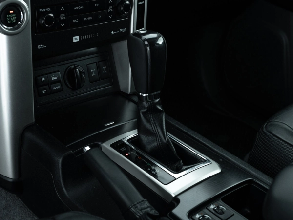 Toyota Land Cruiser Prado, 150 Series фото №13