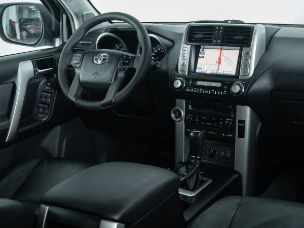 Toyota Land Cruiser Prado, 150 Series фото №20