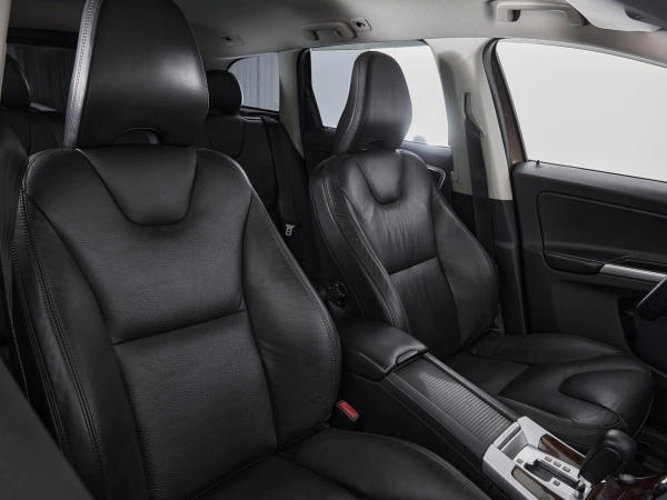 Volvo XC60, I фото №11