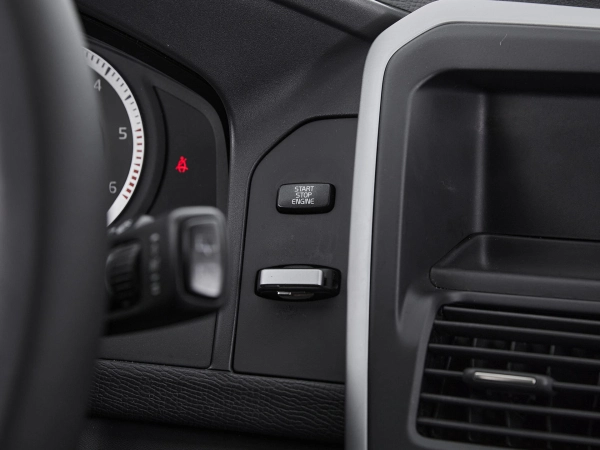 Volvo XC60, I фото №13