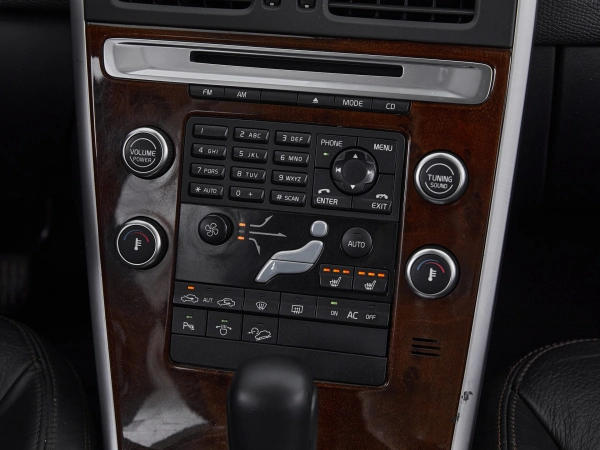 Volvo XC60, I фото №15