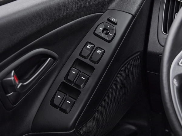 Hyundai ix35, I Рестайлинг фото №19