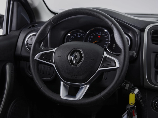 Renault Sandero, II Рестайлинг фото №17