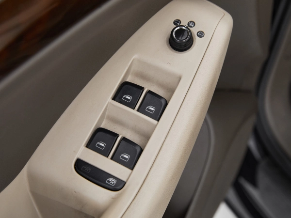 Audi Q5, I (8R) фото №11