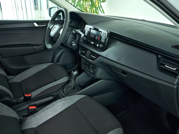 Skoda Rapid, II фото №13