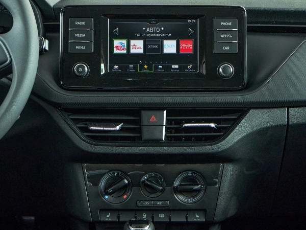 Skoda Rapid, II фото №9