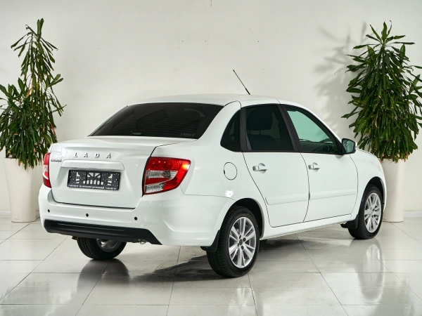 Lada (ВАЗ) Granta, I Рестайлинг фото №5