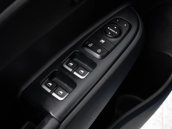 Kia Rio, IV Рестайлинг фото №11