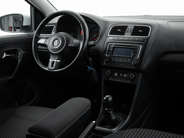 Volkswagen Polo, V фото №10