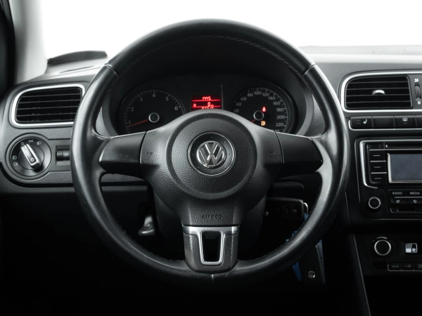 Volkswagen Polo, V фото №14