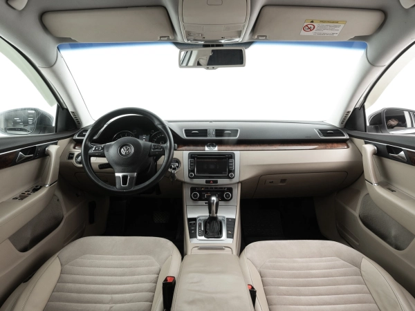 Volkswagen Passat, B7 фото №8