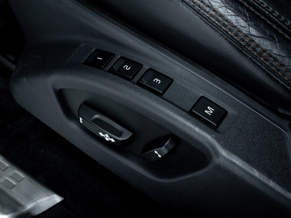 Volvo XC60, I фото №17
