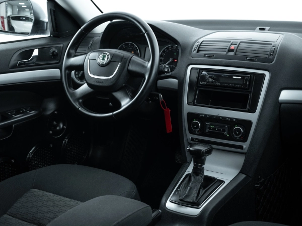Skoda Octavia, II (A5) Рестайлинг фото №16