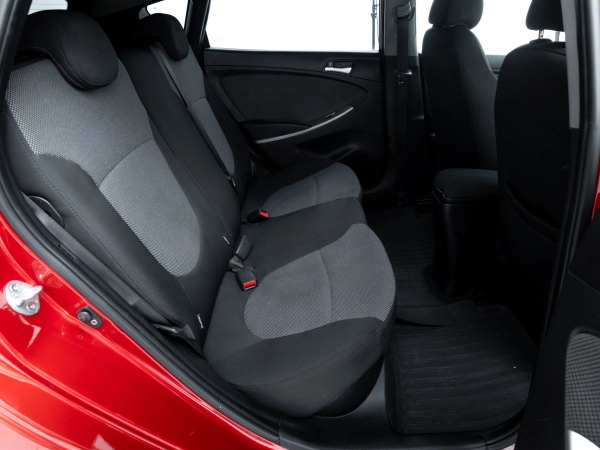 Hyundai Solaris, I фото №19