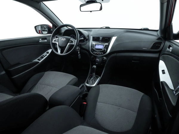 Hyundai Solaris, I фото №9