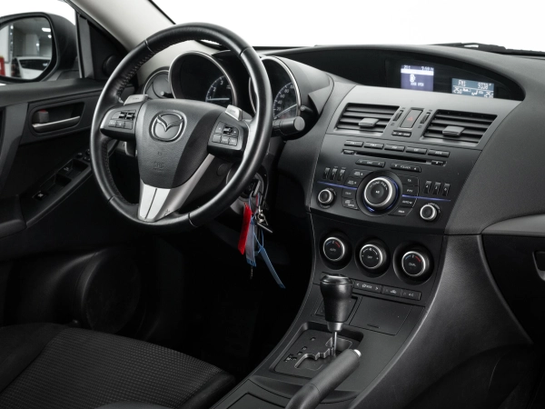 Mazda 3, II (BL) Рестайлинг фото №17