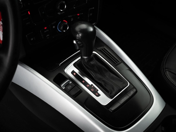 Audi Q5, I (8R) фото №12