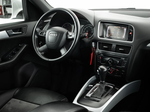 Audi Q5, I (8R) фото №16