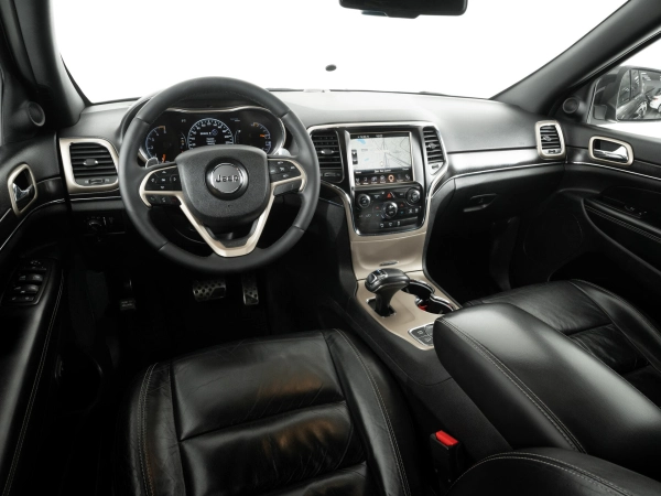 Jeep Grand Cherokee, IV (WK2) Рестайлинг фото №8