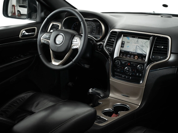 Jeep Grand Cherokee, IV (WK2) Рестайлинг фото №9