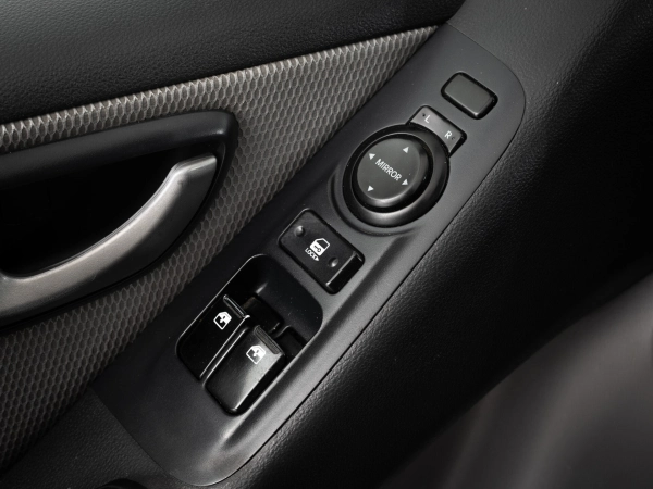 Hyundai Grand Starex, I фото №11