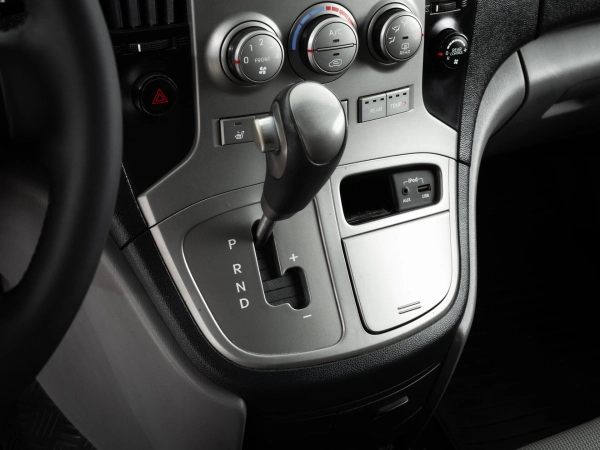 Hyundai Grand Starex, I фото №12