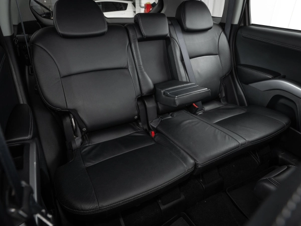 Mitsubishi Outlander, II Рестайлинг фото №17