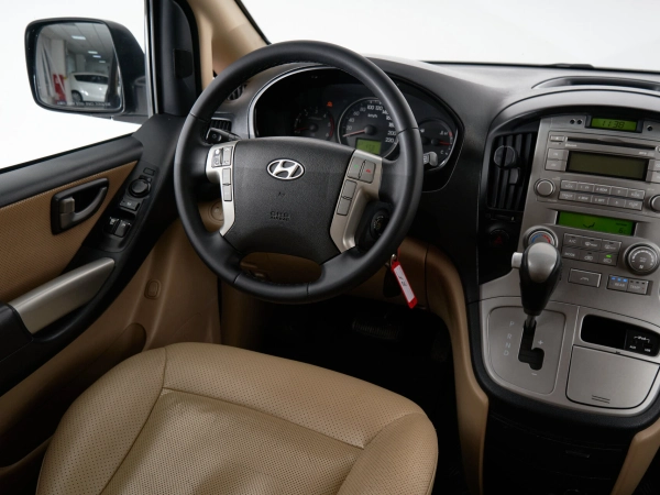 Hyundai Grand Starex, I фото №10