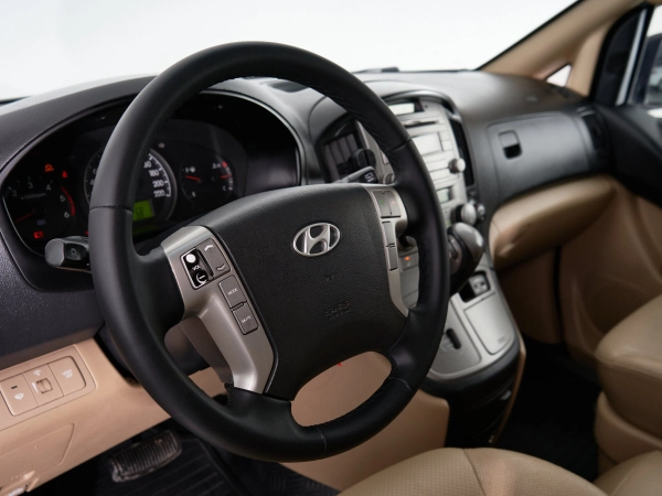 Hyundai Grand Starex, I фото №11