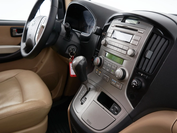 Hyundai Grand Starex, I фото №12