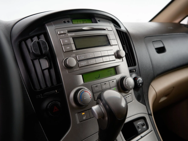 Hyundai Grand Starex, I фото №14