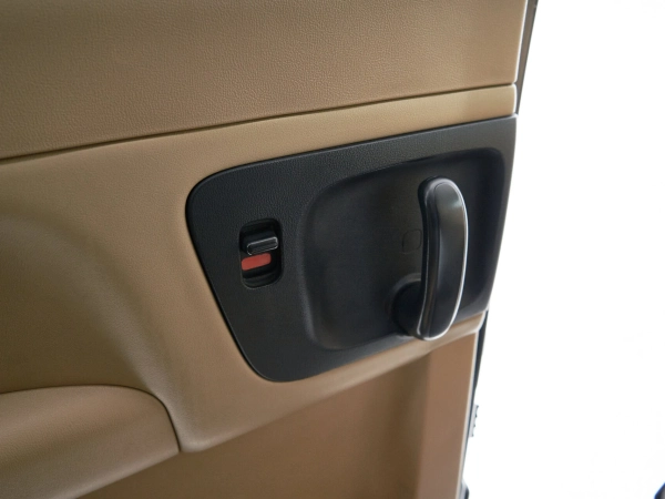 Hyundai Grand Starex, I фото №21