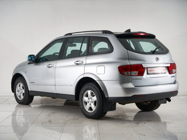 SsangYong Kyron, I Рестайлинг фото №5