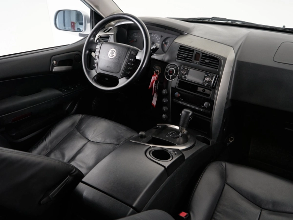 SsangYong Kyron, I Рестайлинг фото №8