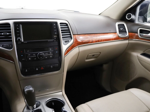 Jeep Grand Cherokee, IV (WK2) фото №12