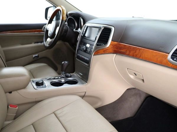 Jeep Grand Cherokee, IV (WK2) фото №19
