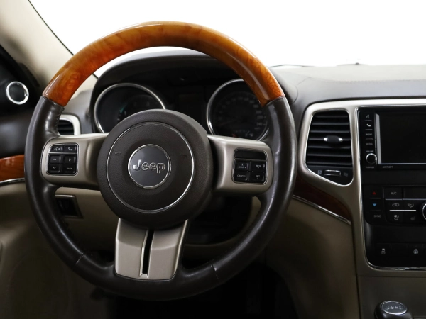 Jeep Grand Cherokee, IV (WK2) фото №9