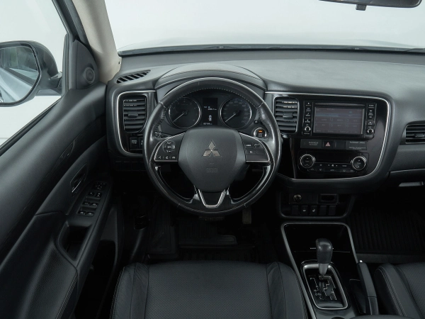 Mitsubishi Outlander, III Рестайлинг 2 фото №10