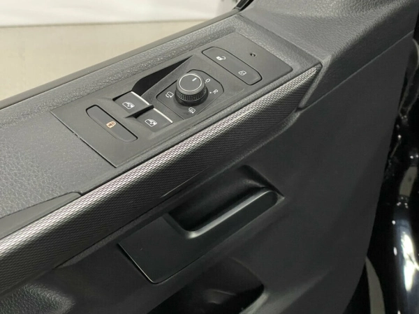 Volkswagen Multivan, T6 Рестайлинг фото №7