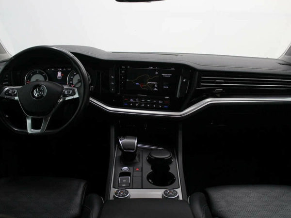 Volkswagen Touareg, III фото №11