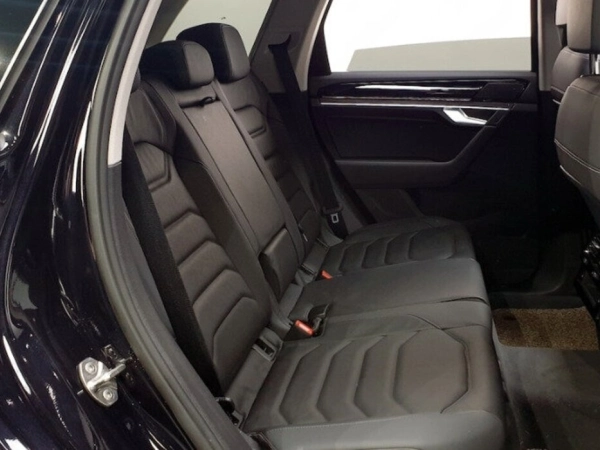 Volkswagen Touareg, III фото №10