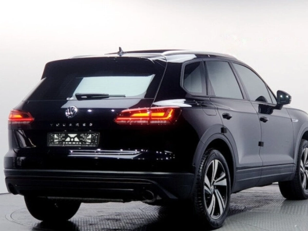 Volkswagen Touareg, III фото №2