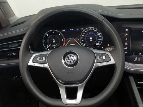 Volkswagen Touareg, III фото №9